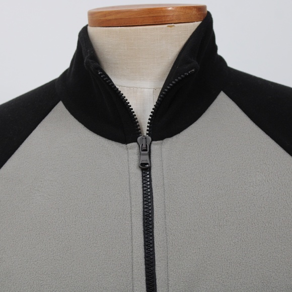 Men's Black and Gray Jacket - Picture 3 of 10